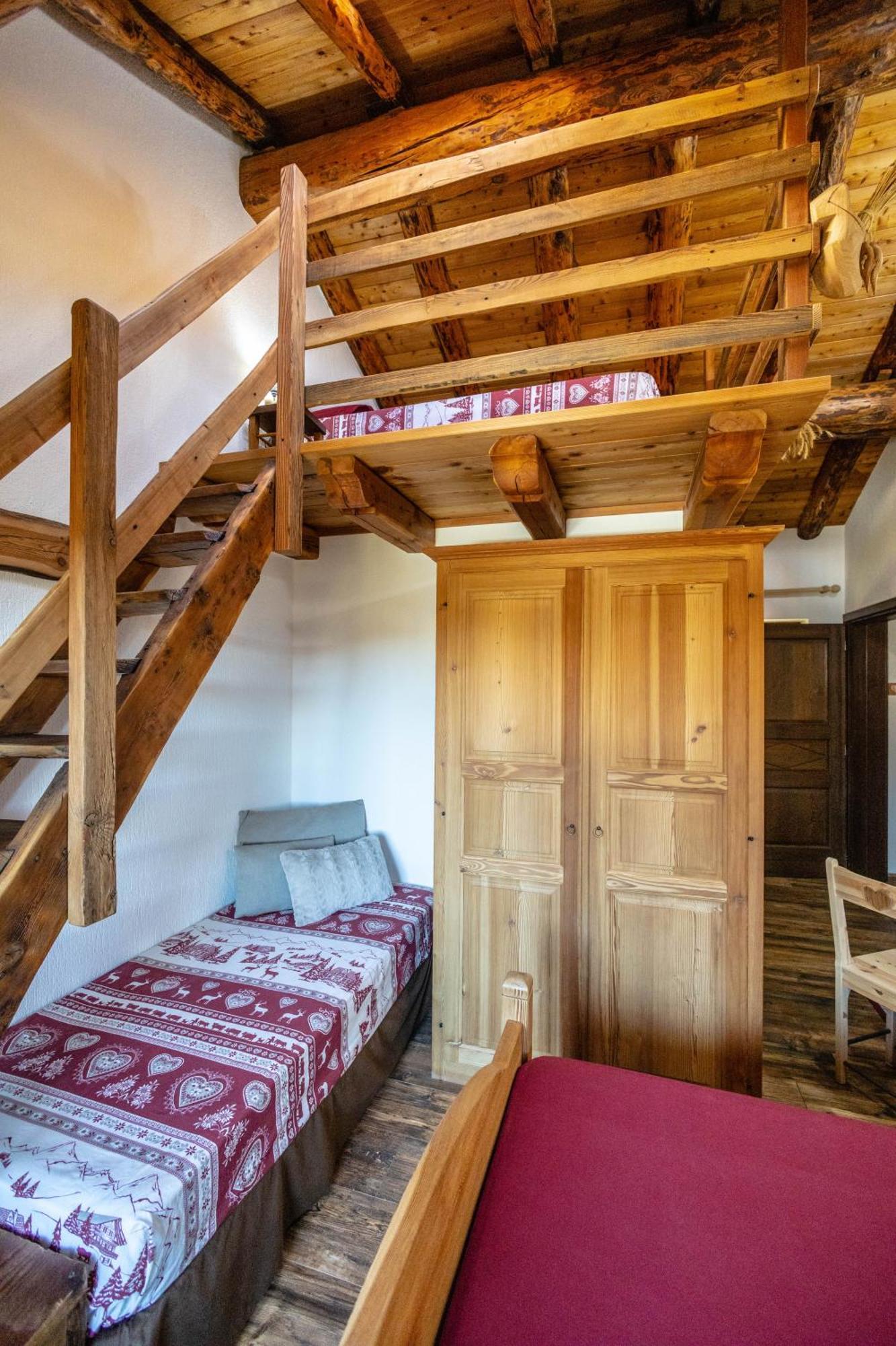 Le Coin Des Melezes - Nature & Trek - Camere In Baita Di Montagna Brusson Εξωτερικό φωτογραφία